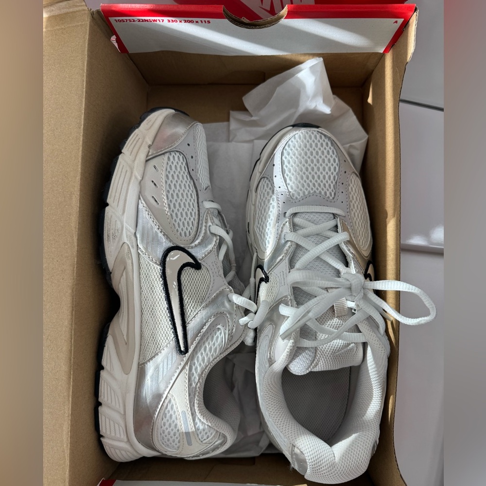 Nike V5 RNR - Picture 5 of 7